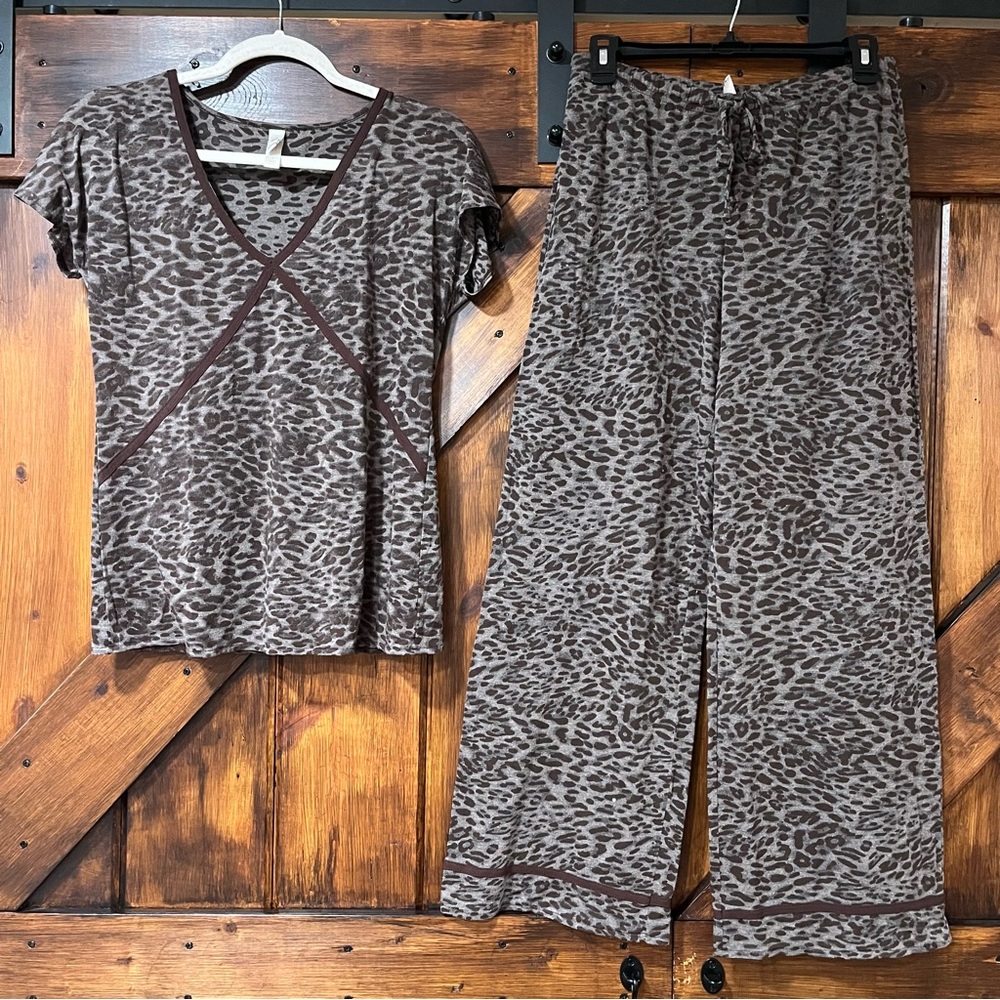 Natori Brown Taupe Leopard-Print Pajama Set